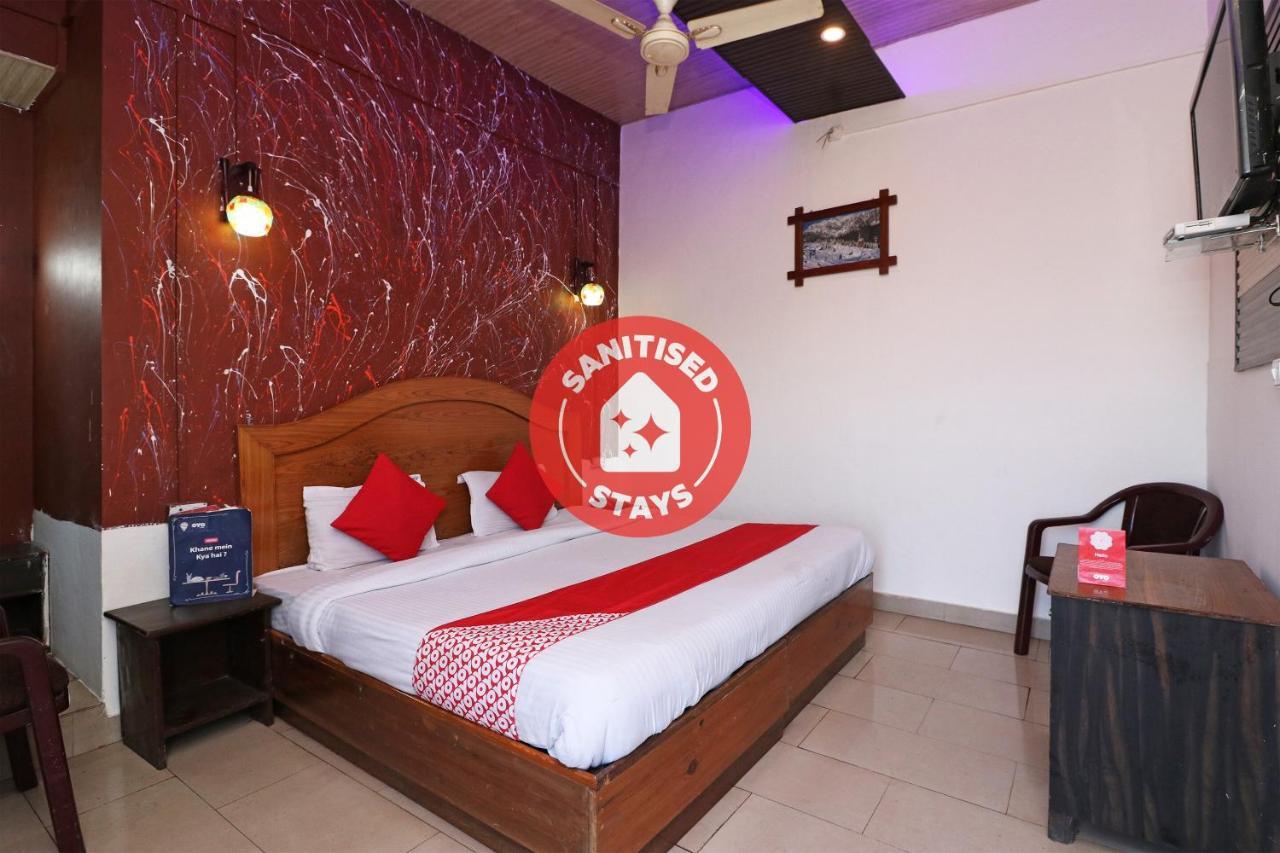 ホテルOyo 75571 Sai Pooja Lodging ムンバイ エクステリア 写真
